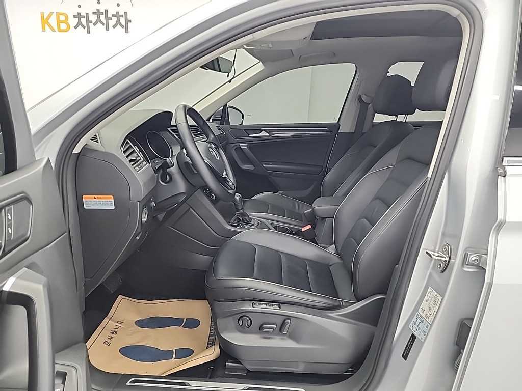 Volkswagen Tiguan - Vista 11