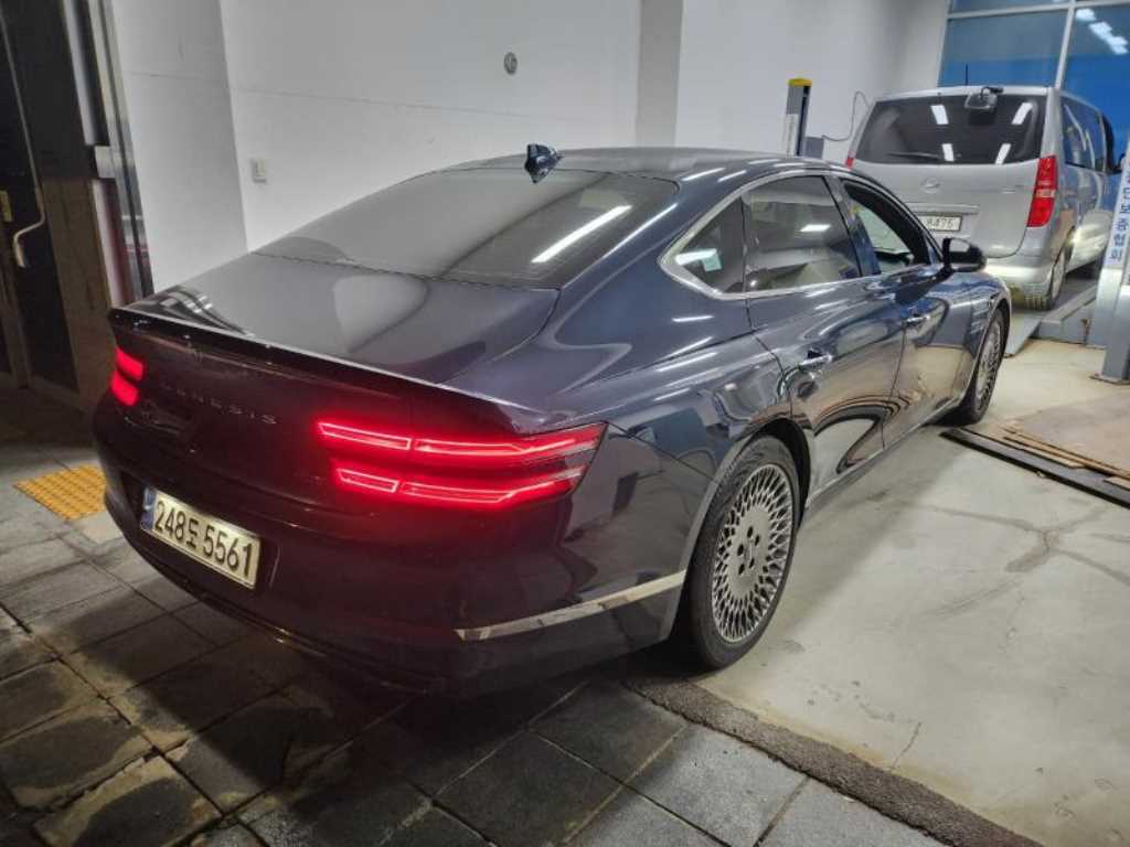 Genesis G80 - Vista 5