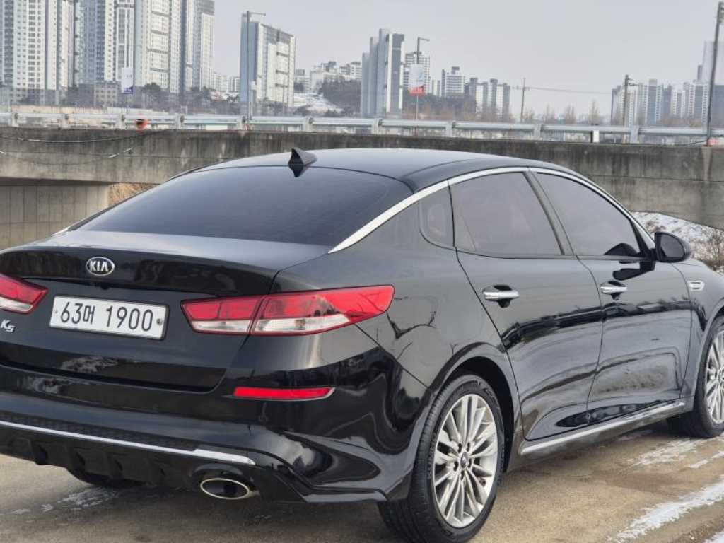 KIA K5 - Vista 6