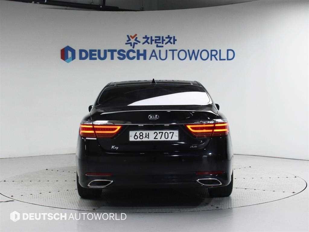KIA K9 - Vista 4