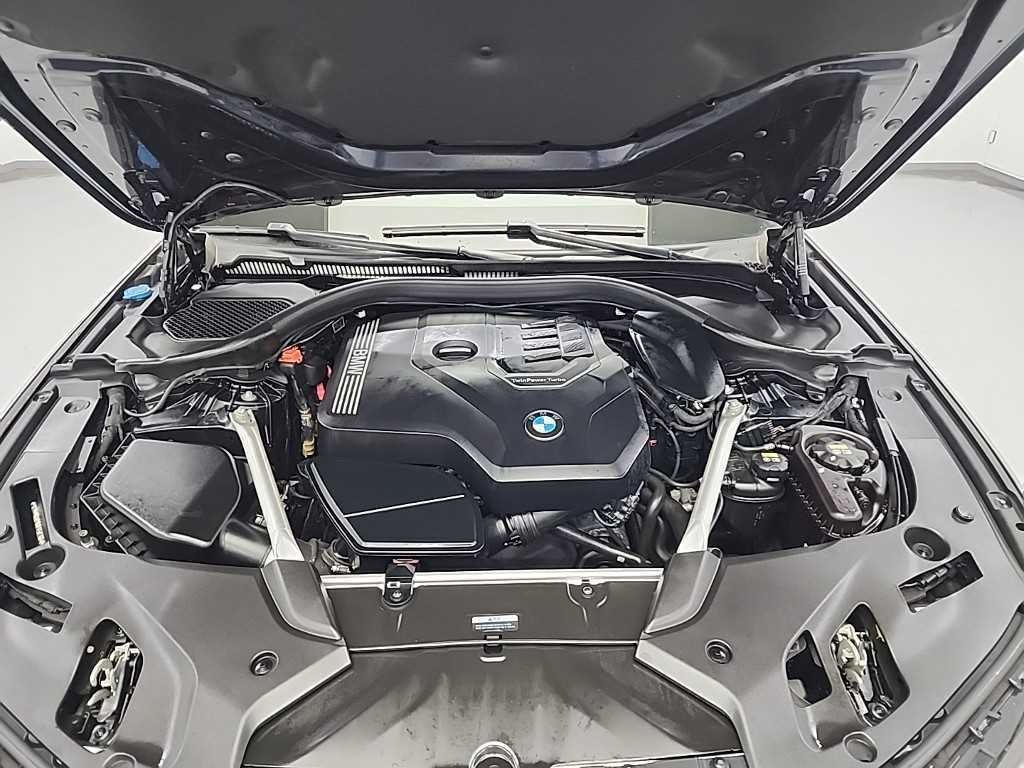 BMW 5 Series - Vista 5