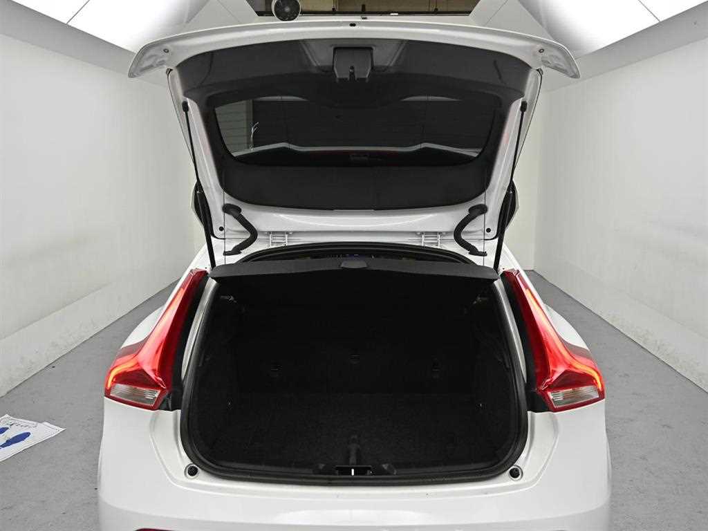 Volvo V40 2018 Blanco - Importación desde Corea - HF Imports Iquique - Foto 20