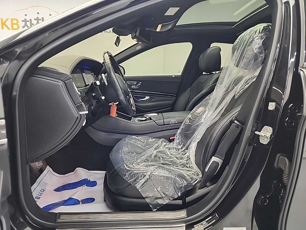 Mercedes Benz S Class - Vista 11