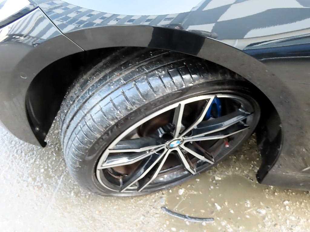 BMW 3 series 2019 Negro - Importación desde Corea - HF Imports Iquique - Foto 20