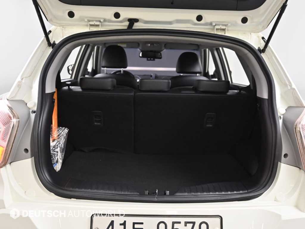 Ssangyong Tivoli 2016 Blanco - Importación desde Corea - HF Imports Iquique - Foto 20