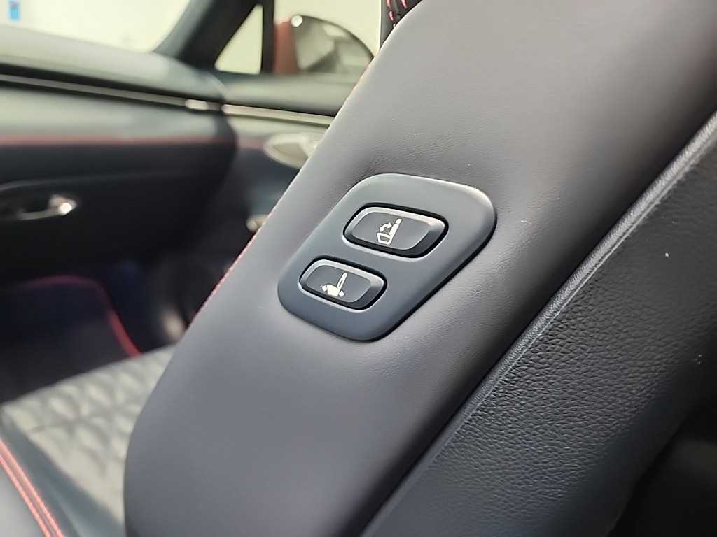 Genesis GV70 2022 Rojo - Importación desde Corea - HF Imports Iquique - Foto 14