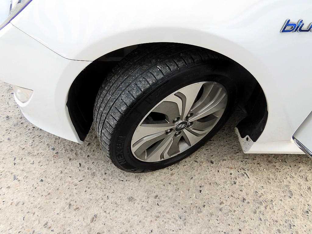 HYUNDAI Sonata 2015 Blanco - Importación desde Corea - HF Imports Iquique - Foto 20