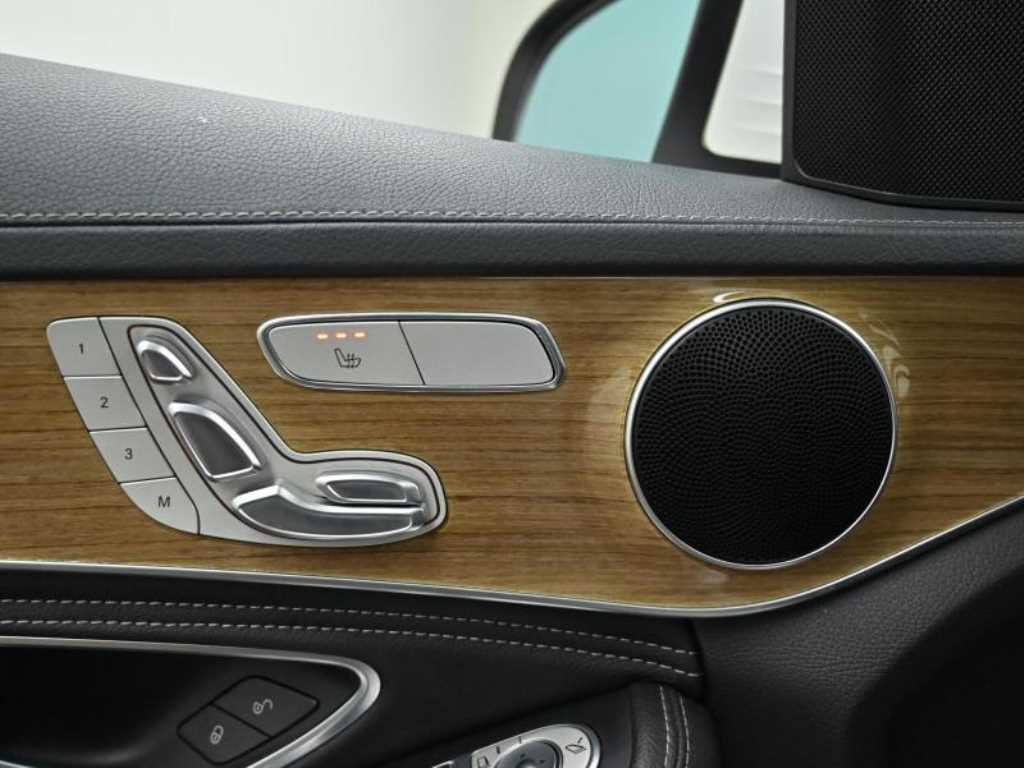 Mercedes Benz C Class 2015 Blanco - Importación desde Corea - HF Imports Iquique - Foto 17