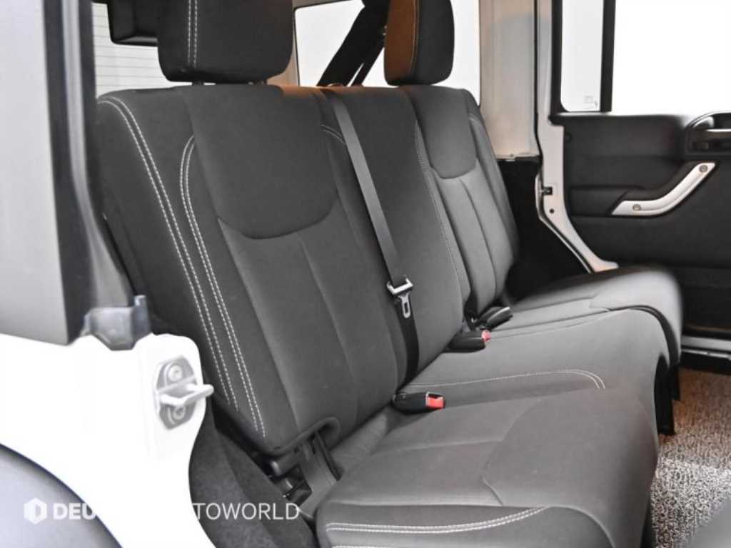 Jeep Wrangler - Vista 12