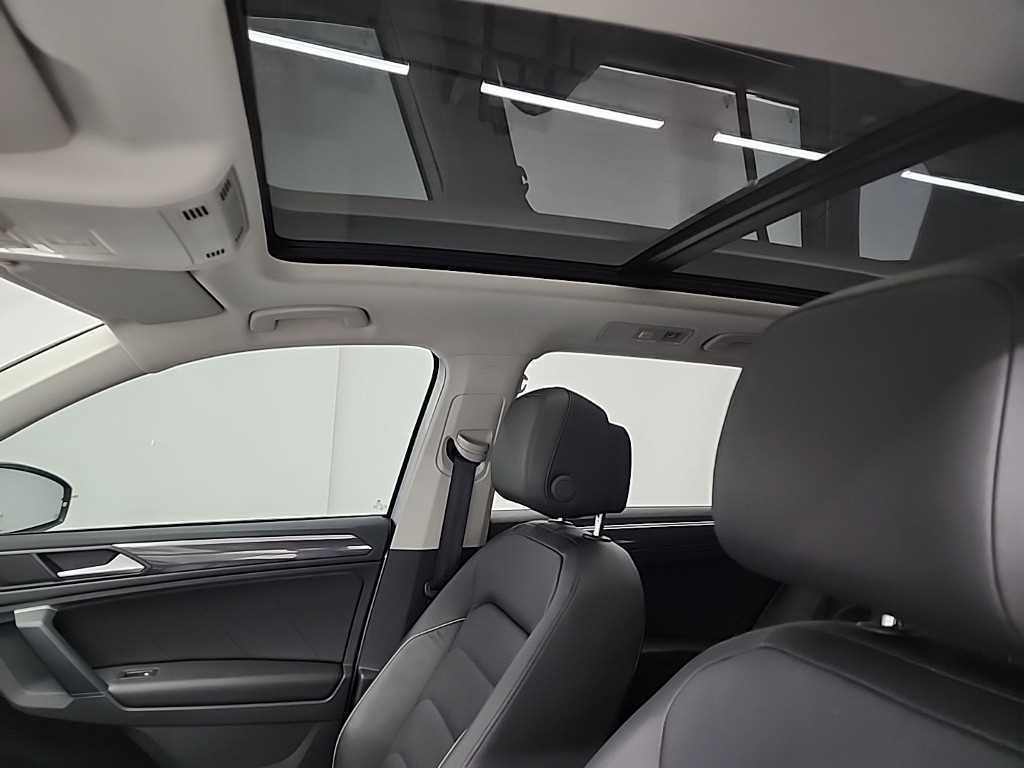 Volkswagen Tiguan 2020 Plateado - Importación desde Corea - HF Imports Iquique - Foto 14