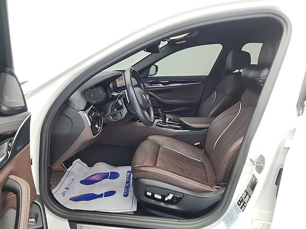 BMW 5 Series - Vista 11