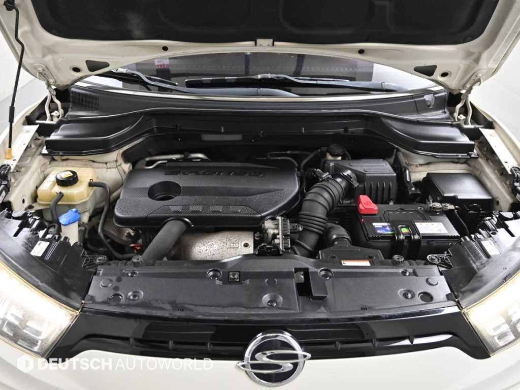 Ssangyong Tivoli - Vista 6