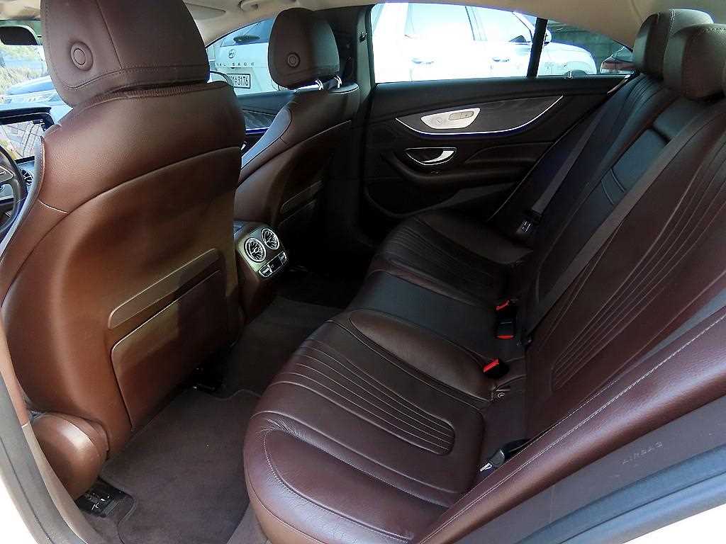 Mercedes Benz CLS Class - Vista 6