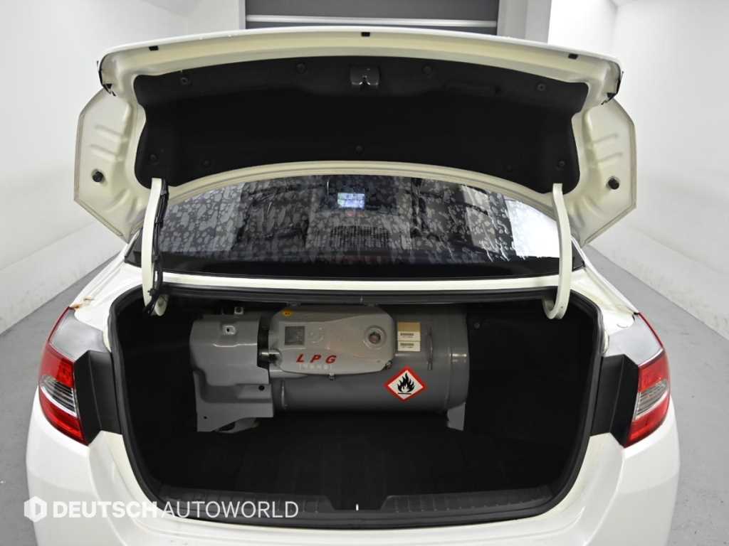 KIA K5 2013 Blanco - Importación desde Corea - HF Imports Iquique - Foto 20