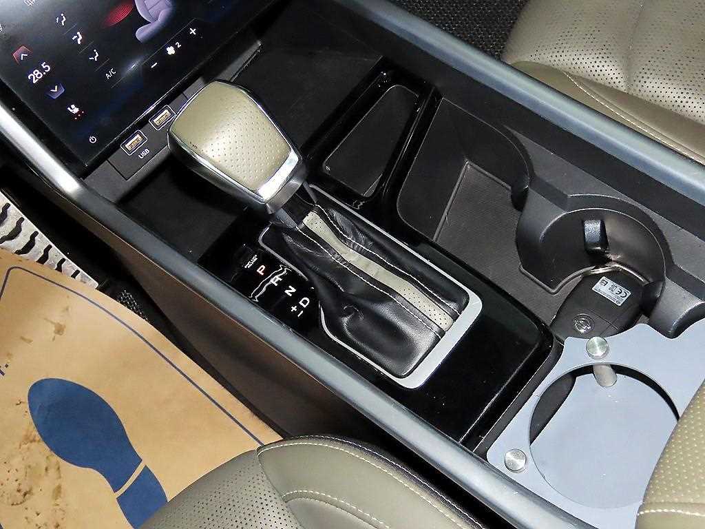 Ssangyong Torres - Vista 12