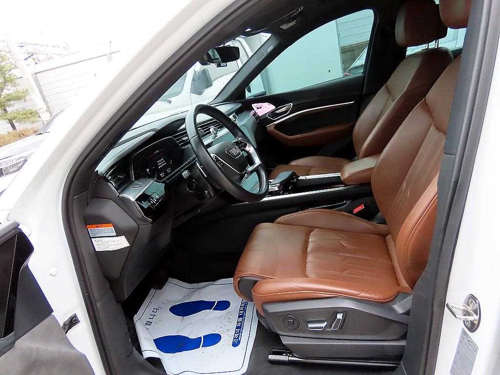 Audi e-Tron - Vista 6