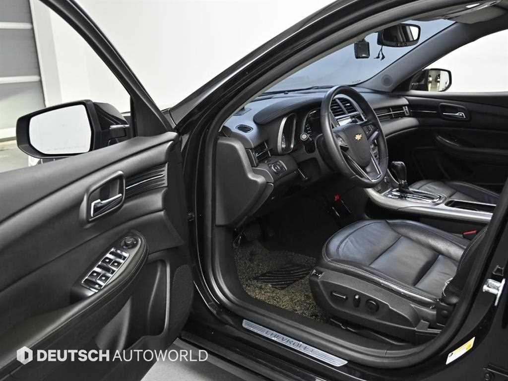 Chevrolet Malibu - Vista 11