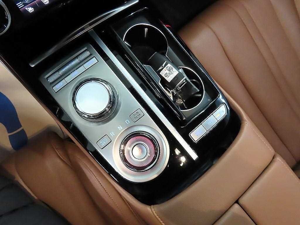 Genesis G80 - Vista 10