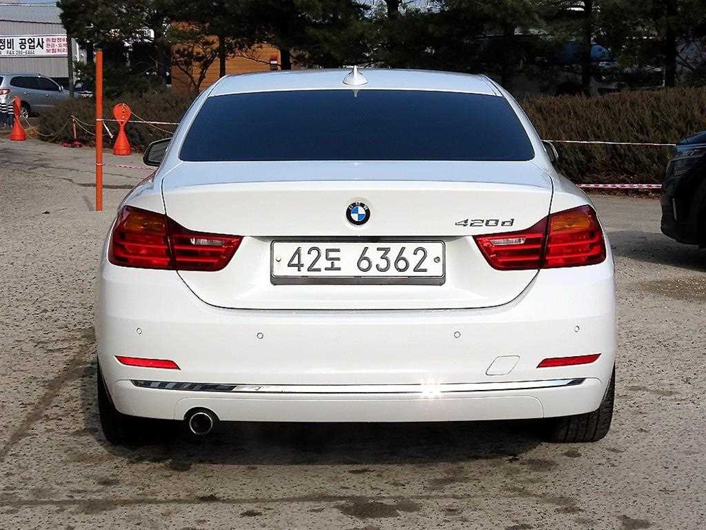BMW 4 Series - Vista 4