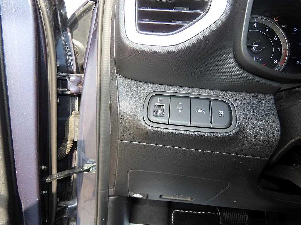 HYUNDAI Venue - Vista 12