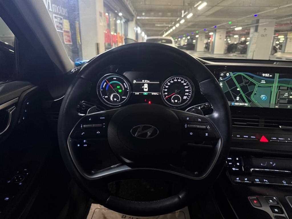 HYUNDAI Grandeur - Vista 7