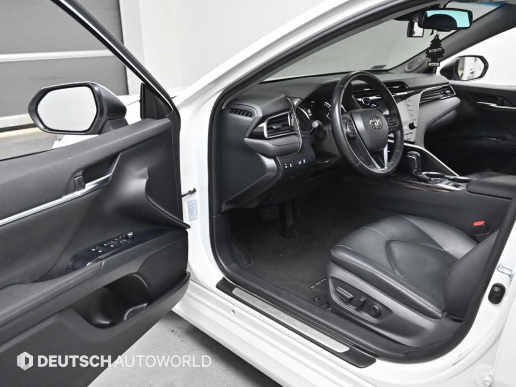 Toyota Camry - Vista 11