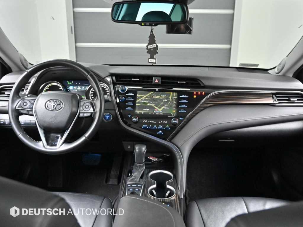 Toyota Camry - Vista 7