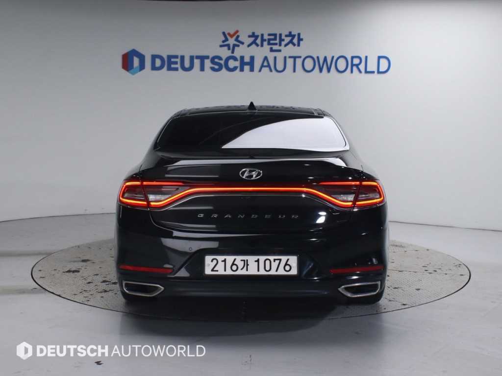 HYUNDAI Grandeur - Vista 4