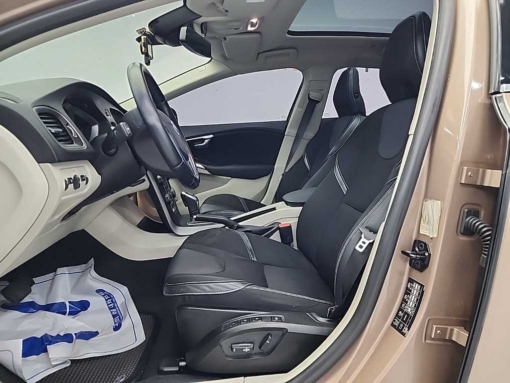 Volvo V40 - Vista 12