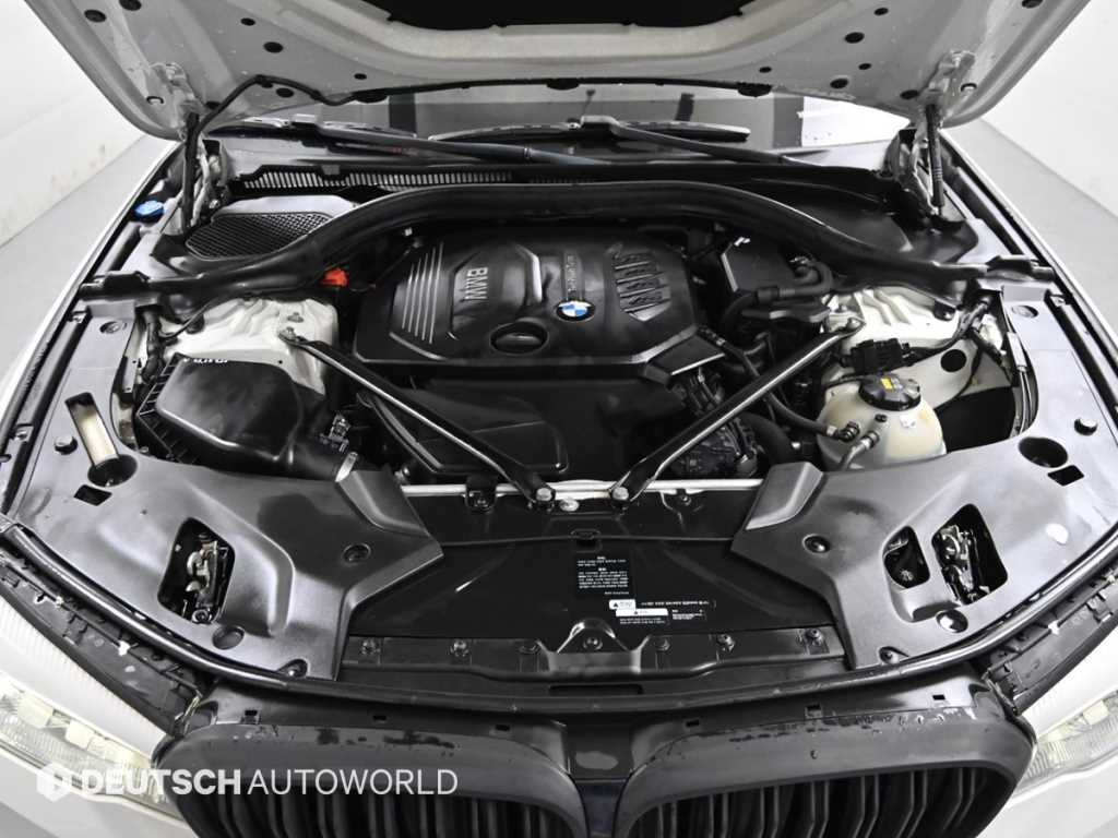 BMW 5 Series - Vista 6