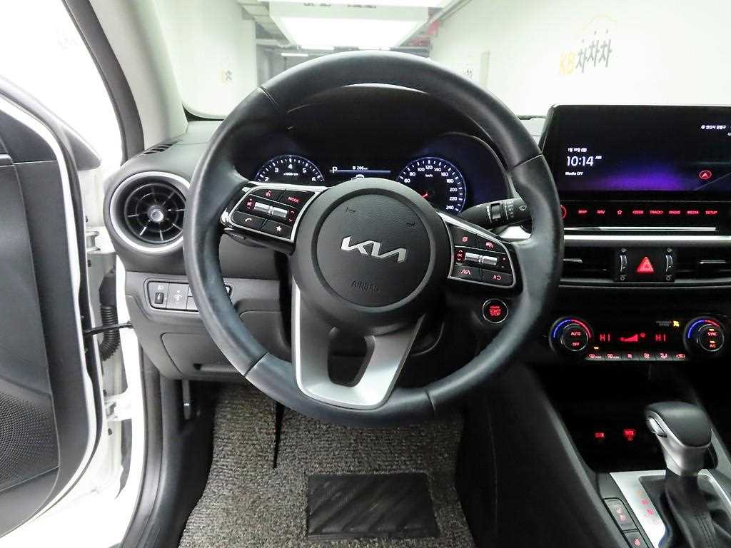 KIA K3 - Vista 8