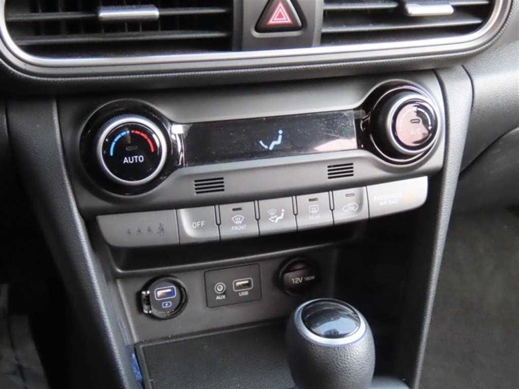 HYUNDAI Kona - Vista 7