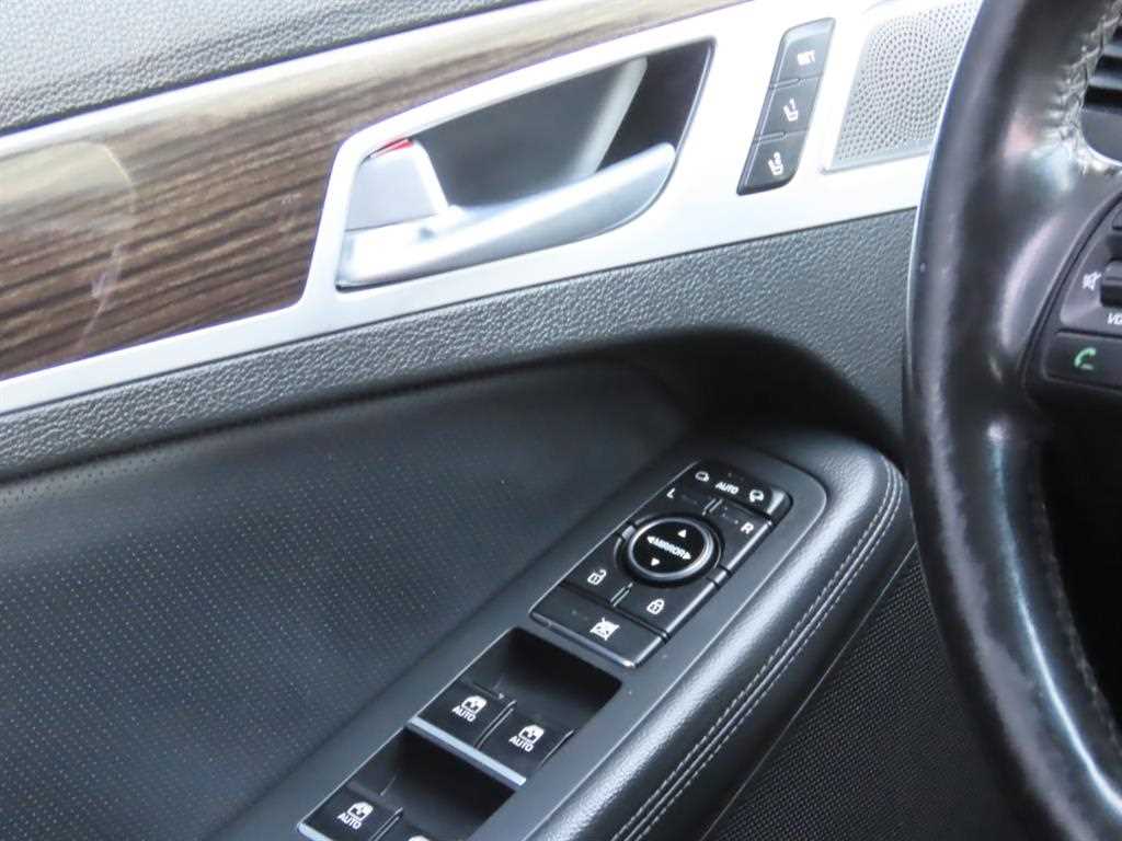 Genesis G80 - Vista 10