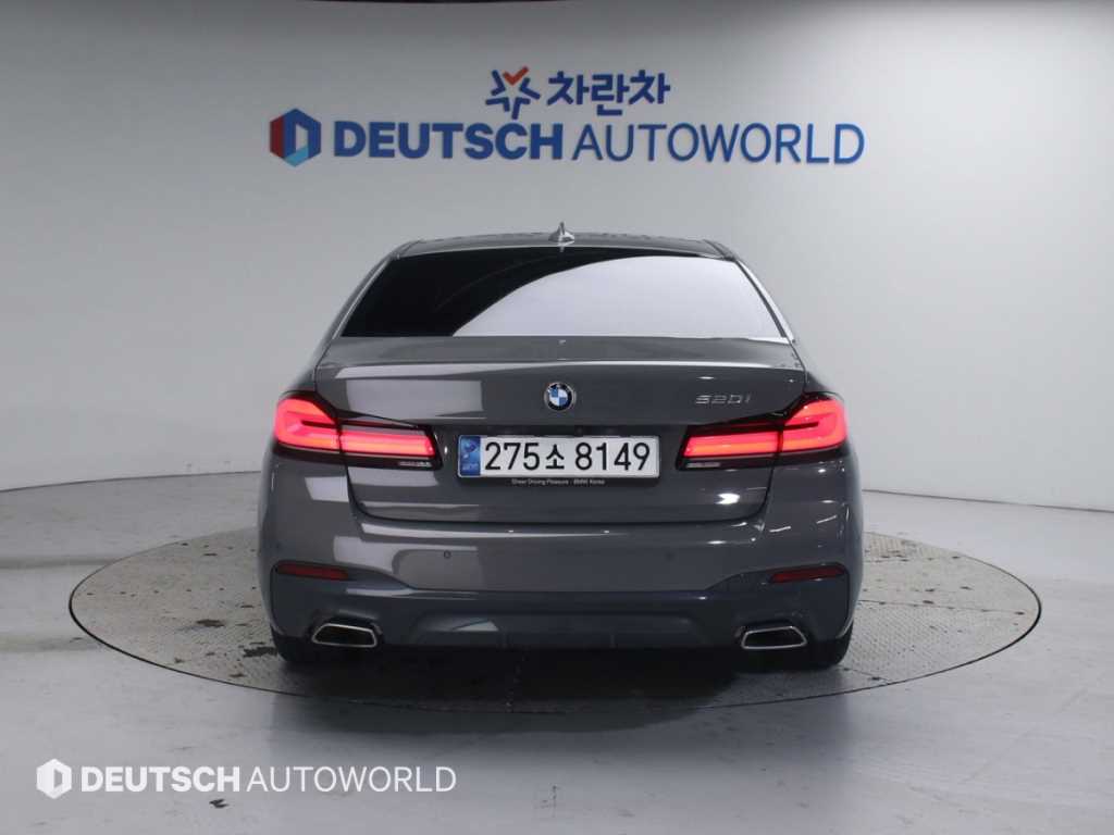 BMW 5 Series - Vista 4