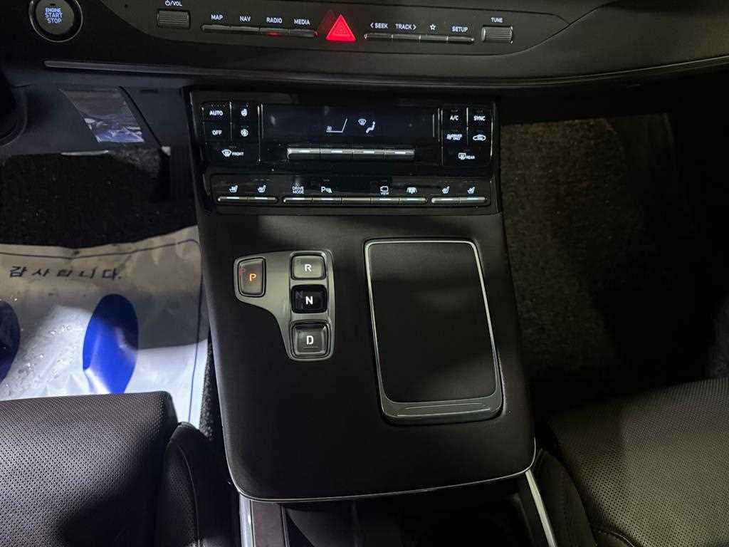 HYUNDAI Grandeur - Vista 10