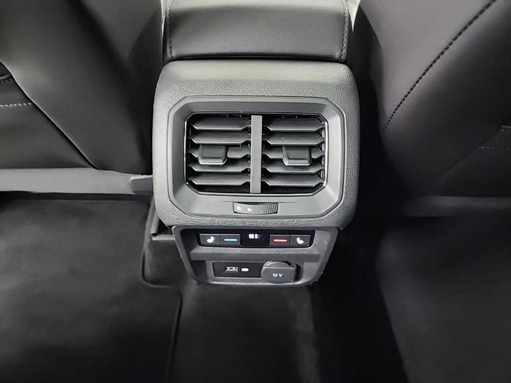 Volkswagen Tiguan 2020 Plateado - Importación desde Corea - HF Imports Iquique - Foto 13