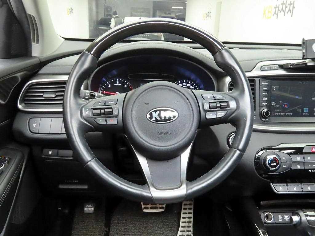 KIA Sorento - Vista 7