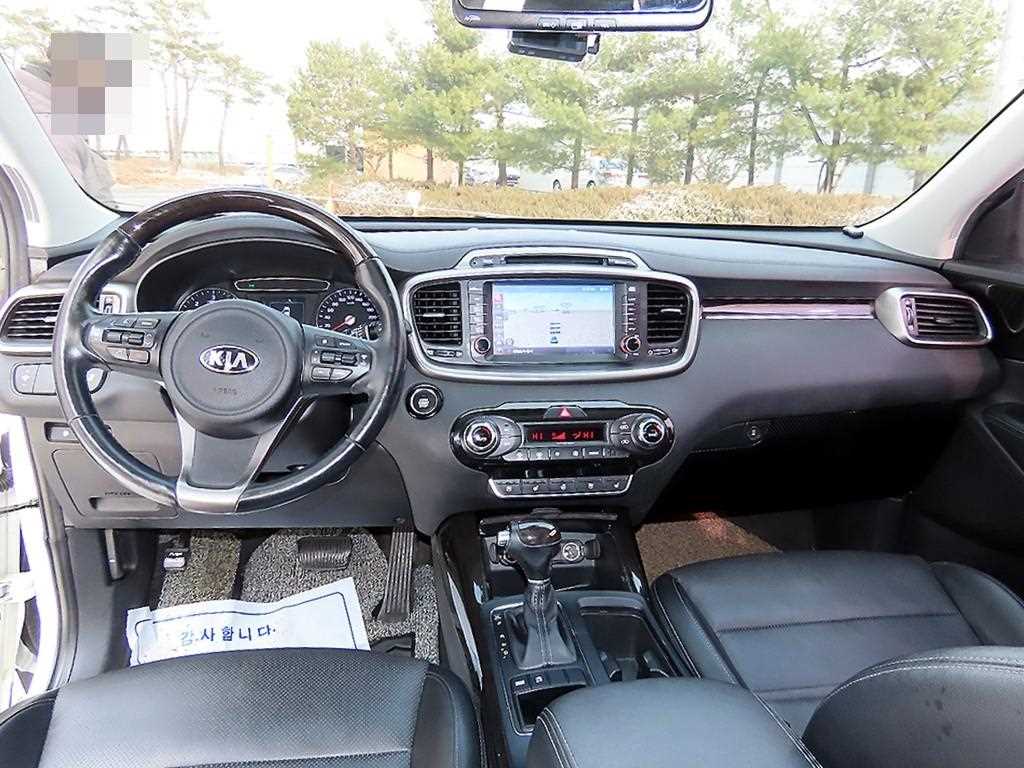 KIA Sorento - Vista 7