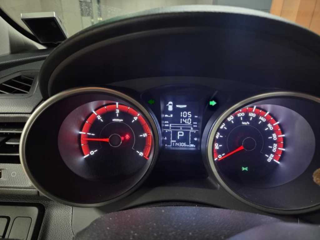 Ssangyong Tivoli - Vista 3