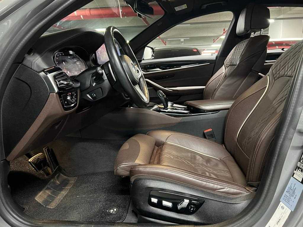 BMW 5 Series 2022 Gris - Importación desde Corea - HF Imports Iquique - Foto 15