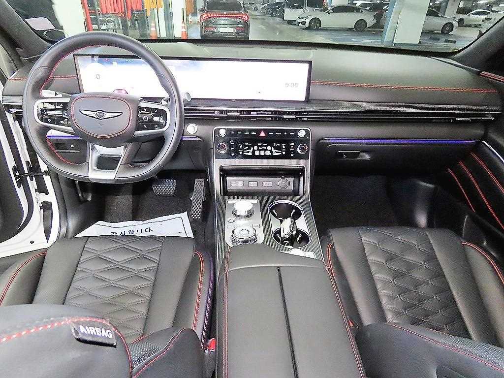 Genesis GV80 - Vista 10