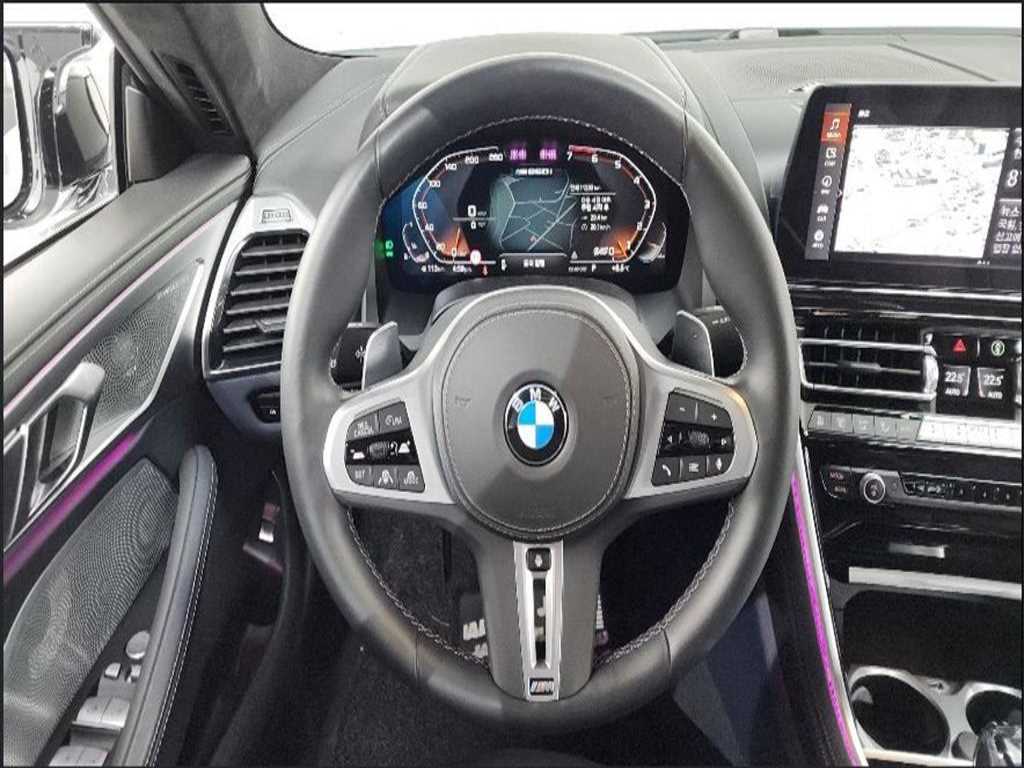 BMW 8 Series - Vista 12