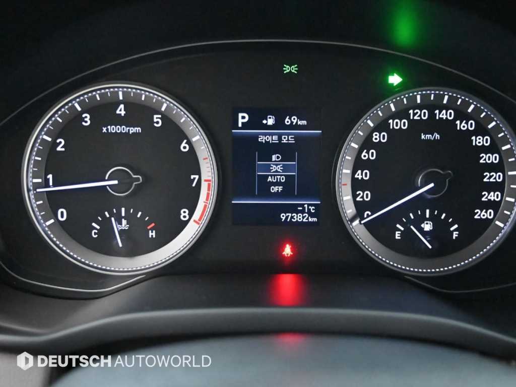 HYUNDAI Grandeur - Vista 8