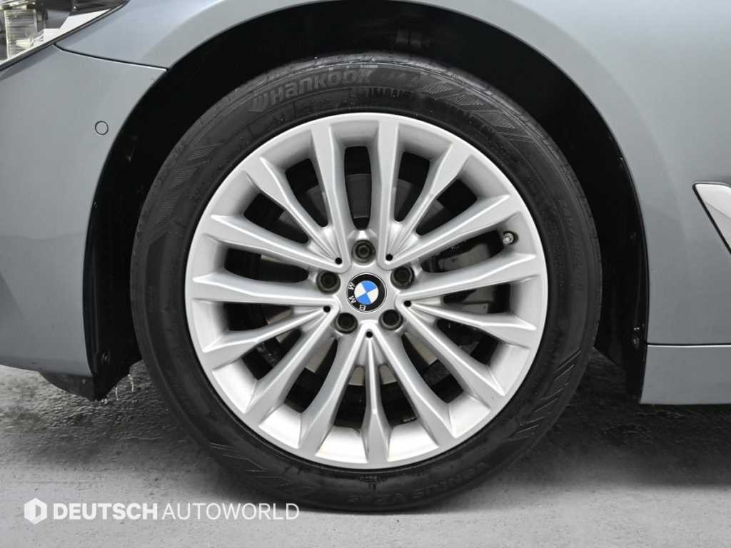 BMW 5 Series - Vista 5
