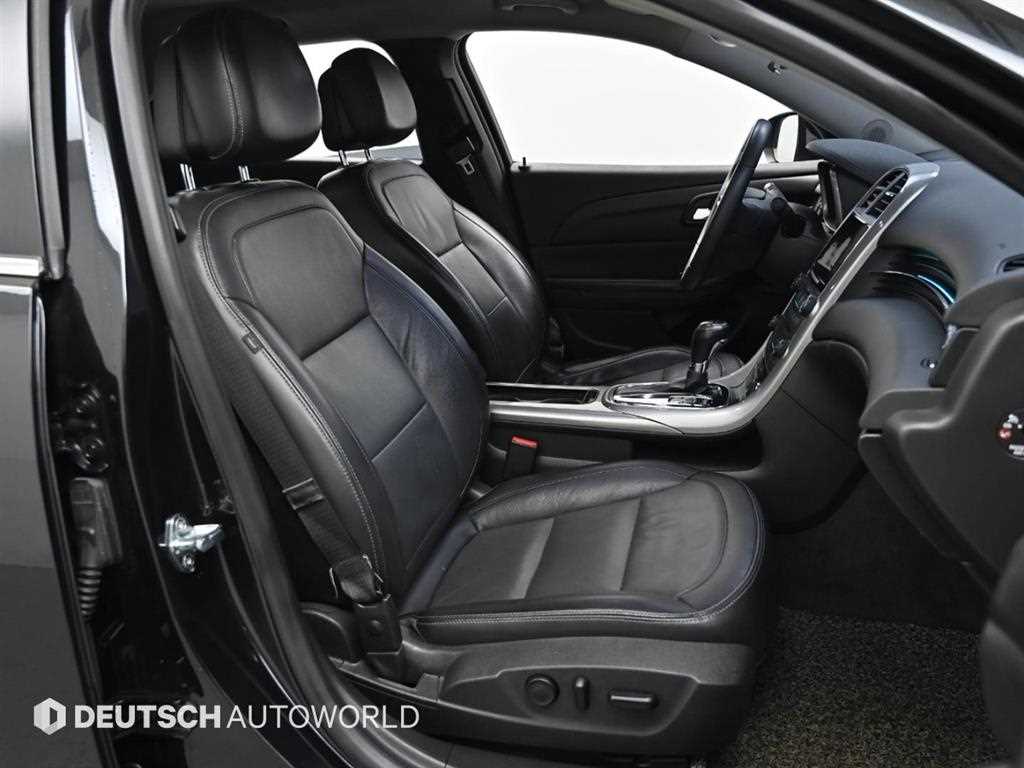 Chevrolet Malibu - Vista 10