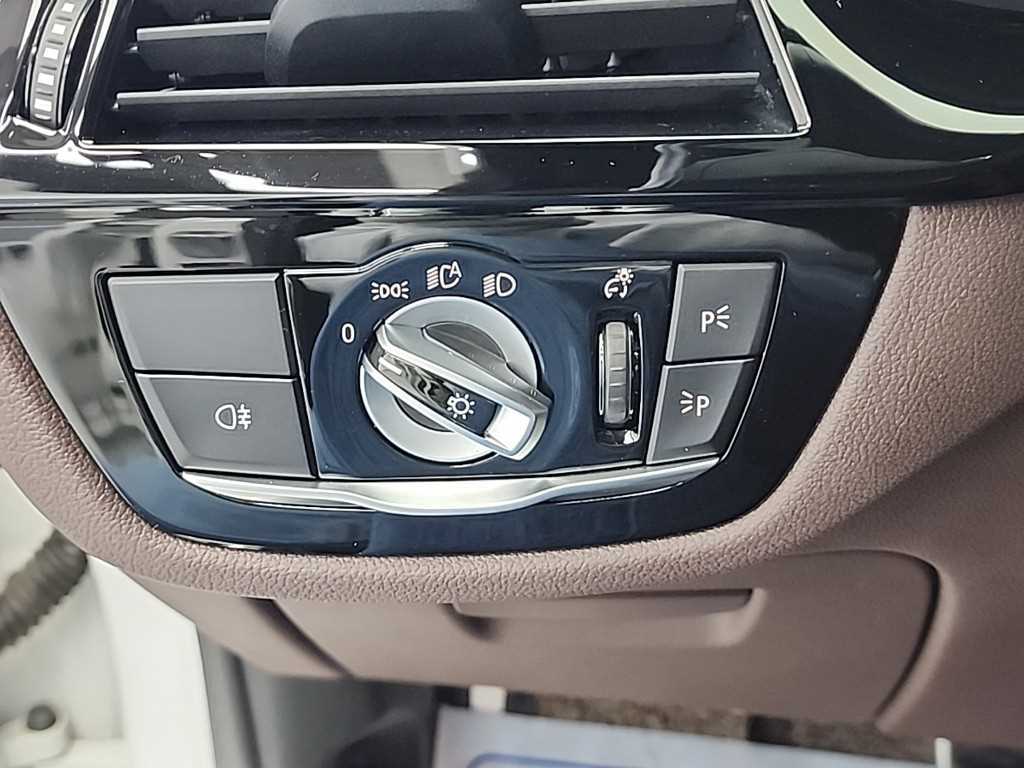 BMW 5 Series 2022 Blanco - Importación desde Corea - HF Imports Iquique - Foto 18