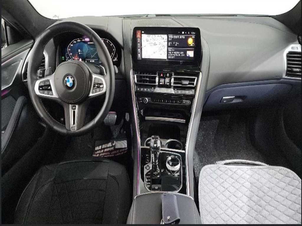 BMW 8 Series - Vista 7