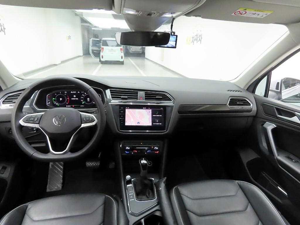 Volkswagen Tiguan - Vista 6