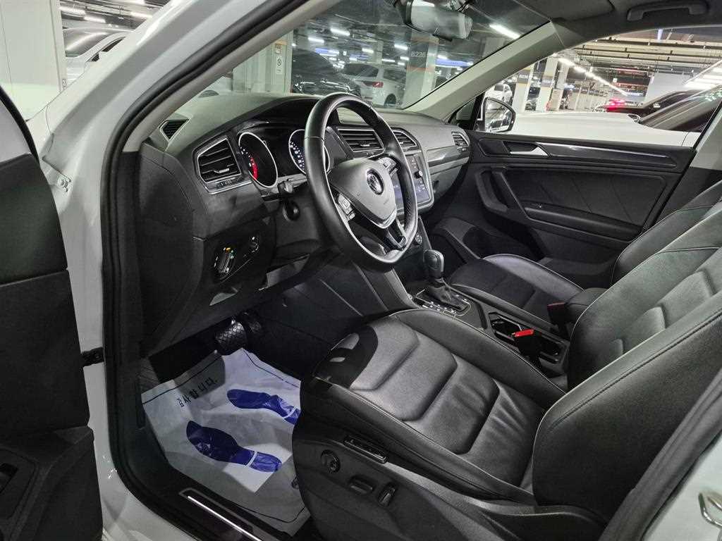 Volkswagen Tiguan - Vista 8