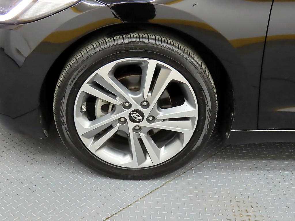 HYUNDAI Avante 2018 Negro - Importación desde Corea - HF Imports Iquique - Foto 20